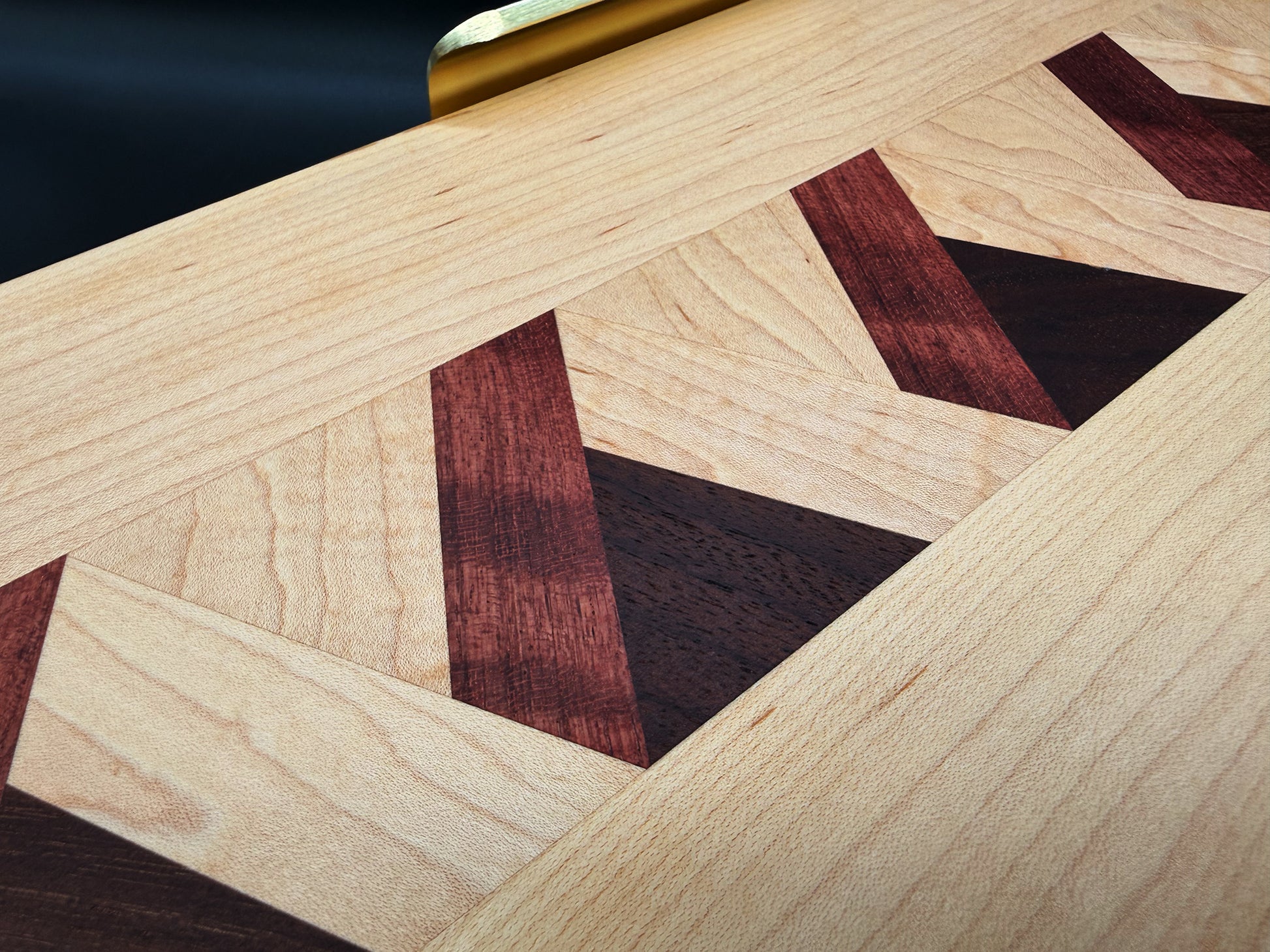 Talo'fo'fo drawer front horizontal design close-up