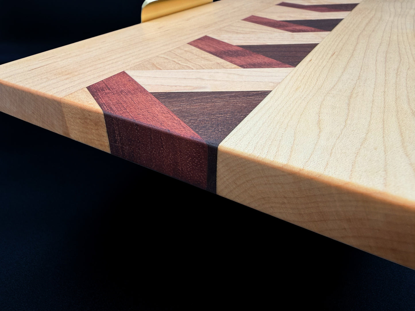 Talo'fo'fo drawer front horizontal design side edge